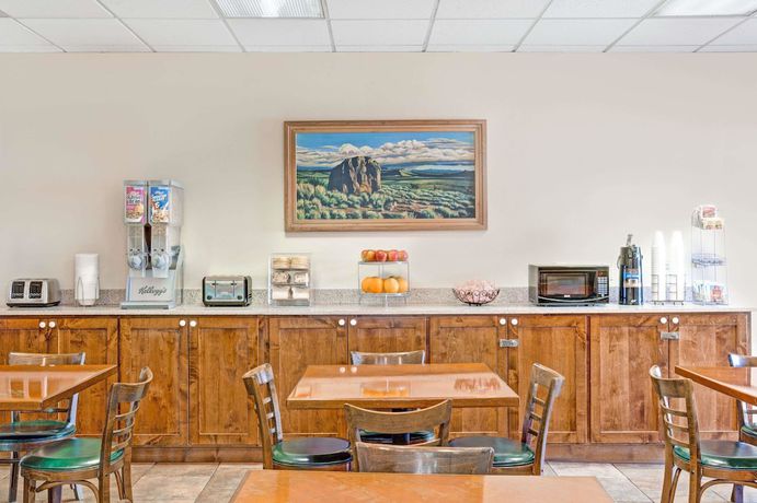 Imagen del bar/restaurante del Hotel Aiden By Best Western South Reno. Foto 2