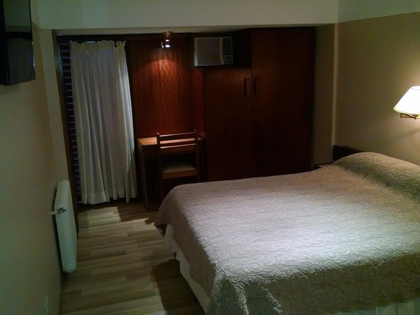 Imagen de la habitación del Hotel Aiello. Foto 5