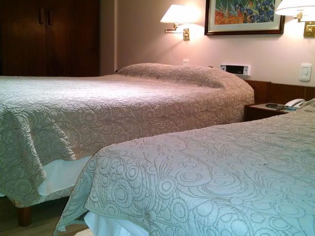 Imagen de la habitación del Hotel Aiello. Foto 9