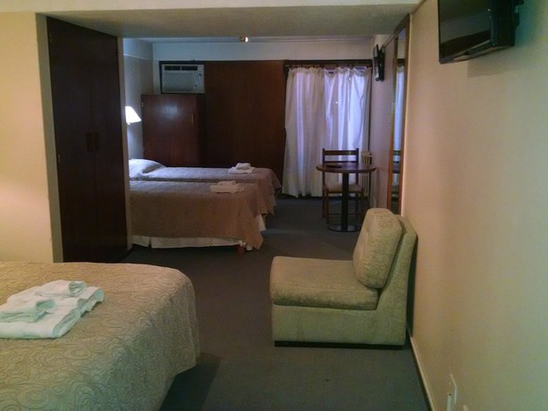Imagen de la habitación del Hotel Aiello. Foto 11