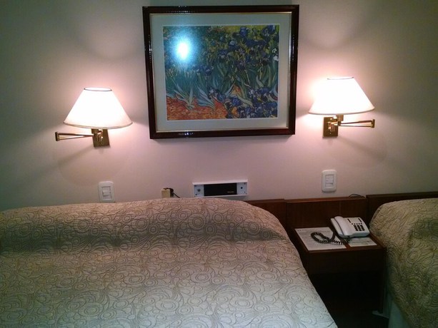 Imagen de la habitación del Hotel Aiello. Foto 15
