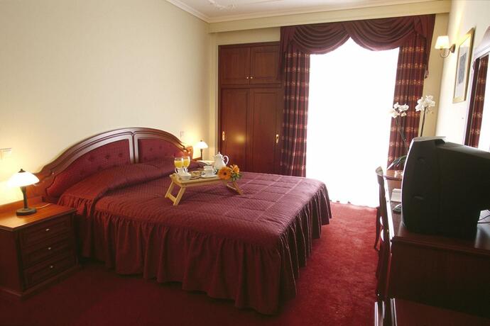 Imagen general del Hotel Aiges Melathron. Foto 4