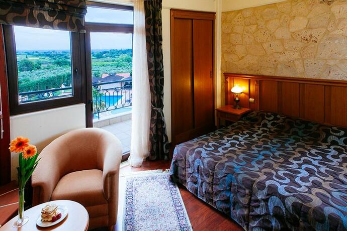 Imagen general del Hotel Aiges Melathron. Foto 7