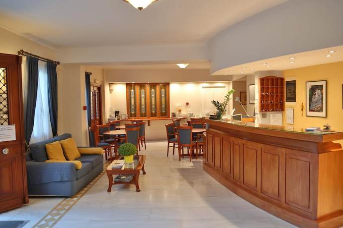 Imagen de los interiores del Hotel Aigli Syros. Foto 18