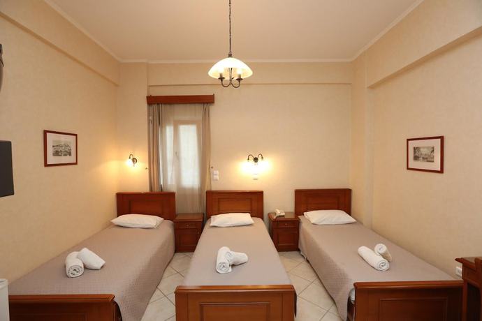 Imagen de la habitación del Hotel Aigli Syros. Foto 2