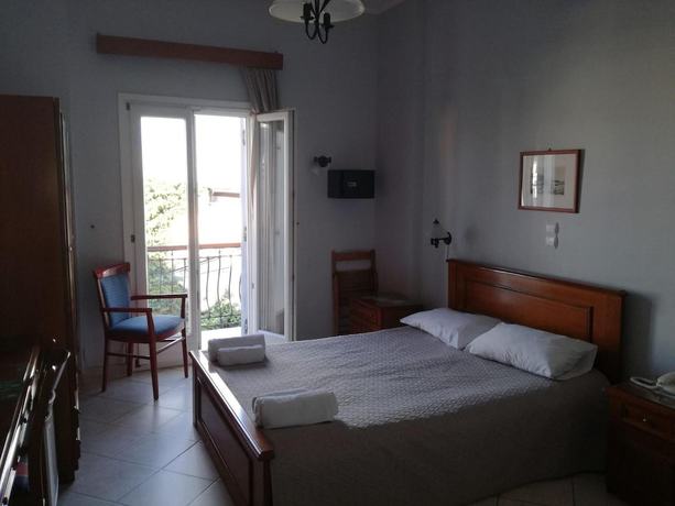 Imagen de la habitación del Hotel Aigli Syros. Foto 4