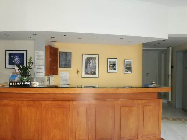 Imagen de los interiores del Hotel Aigli Syros. Foto 19