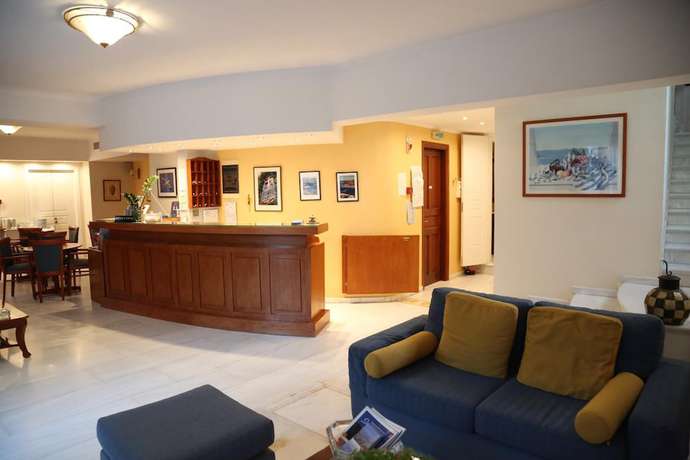 Imagen de los interiores del Hotel Aigli Syros. Foto 20