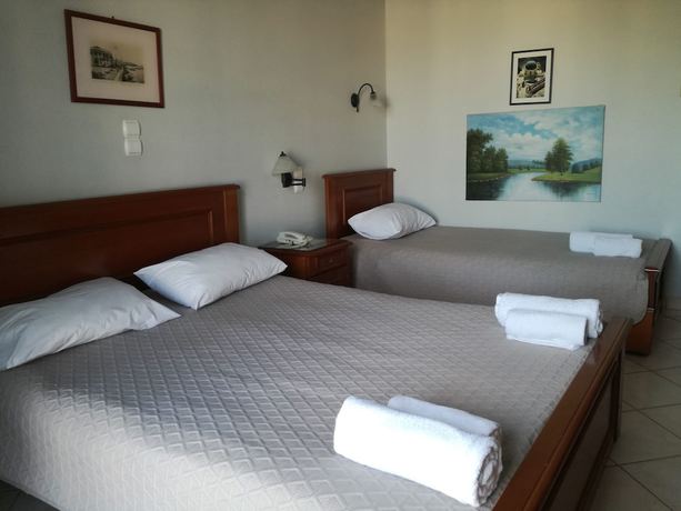 Imagen de la habitación del Hotel Aigli Syros. Foto 16