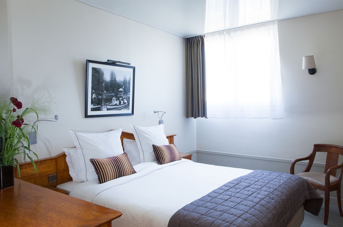 Imagen de la habitación del Hotel Aiglon. Foto 6