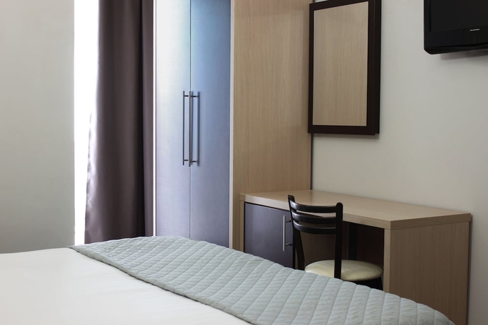 Imagen de la habitación del Hotel Aiglon, Rimini. Foto 4