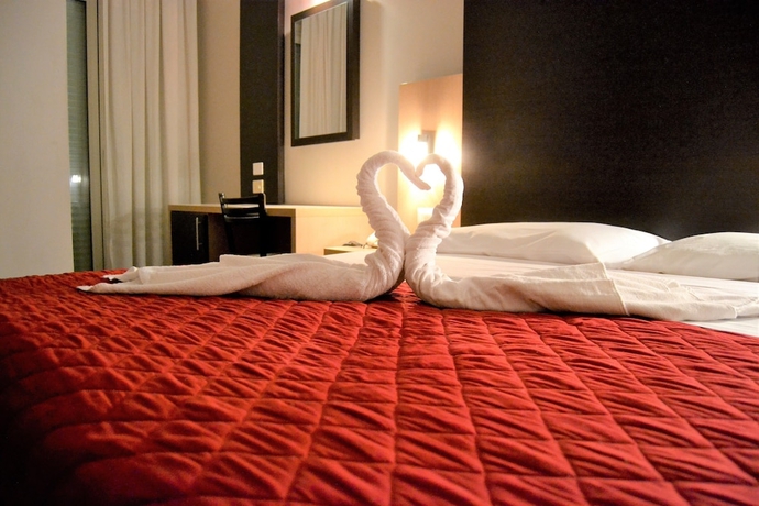 Imagen de la habitación del Hotel Aiglon, Rimini. Foto 6