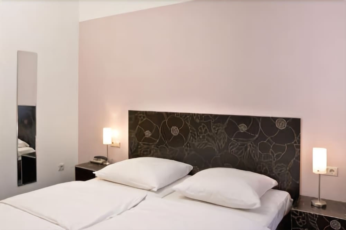 Imagen de la habitación del Hotel Aigner. Foto 10