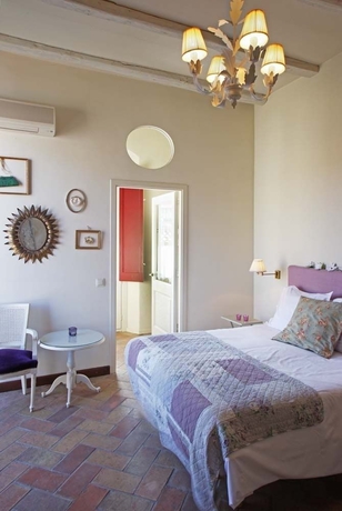 Imagen de la habitación del Hotel Aiguaclara. Foto 13