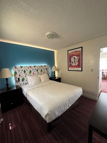 Imagen de la habitación del Hotel Aiken\'s Lodge. Foto 11