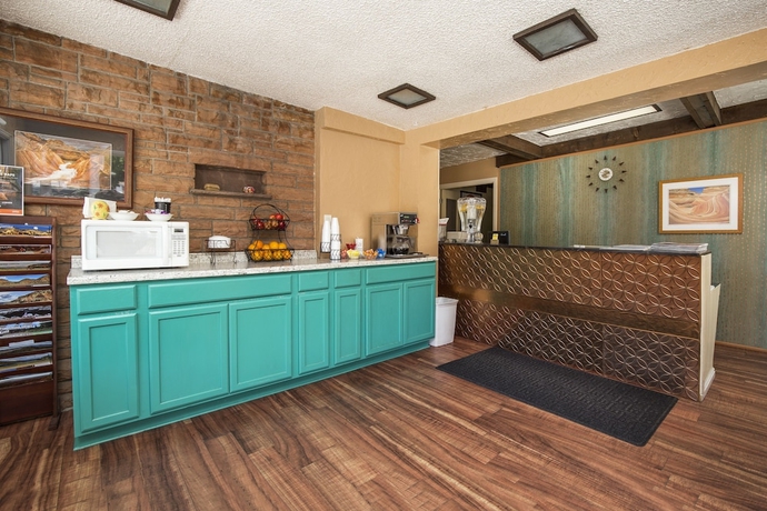 Imagen de los interiores del Hotel Aiken\'s Lodge. Foto 19