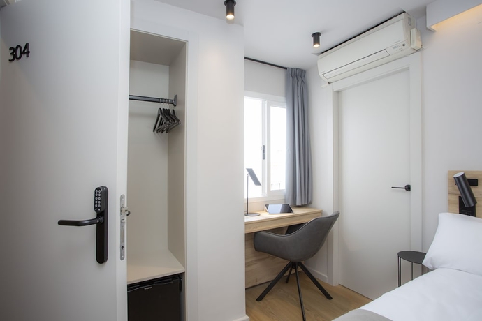 Imagen de la habitación del Hotel Aila II Boutique. Foto 5