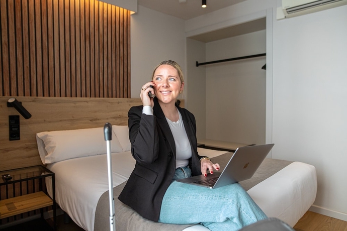 Imagen de la habitación del Hotel Aila II Boutique. Foto 13