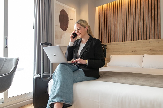 Imagen de la habitación del Hotel Aila II Boutique. Foto 15