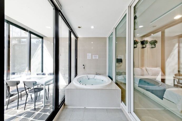 Imagen de la habitación del Hotel Aileen Pension. Foto 11