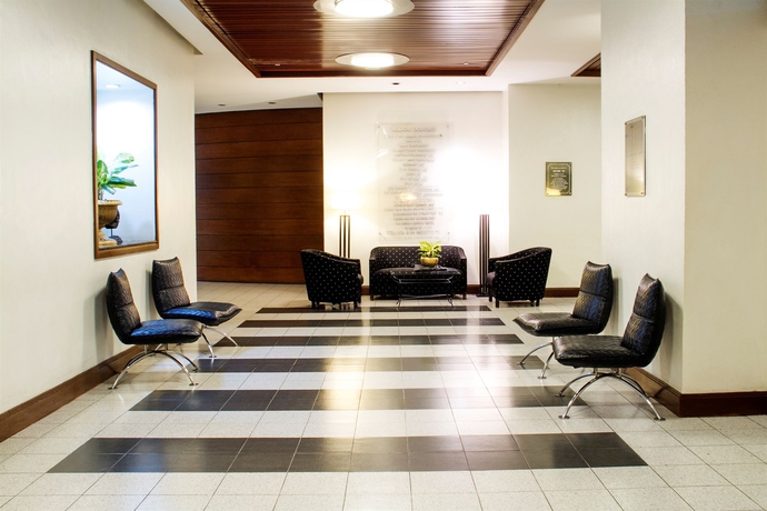 Imagen de los interiores del Hotel Aim Conference Center Manila. Foto 14
