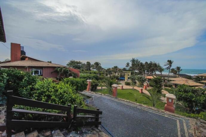 Imagen general del Hotel Aimber&ecirc; Eco Resort. Foto 3
