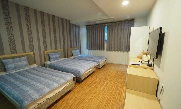 Imagen de la habitación del Hotel Ain People. Foto 2