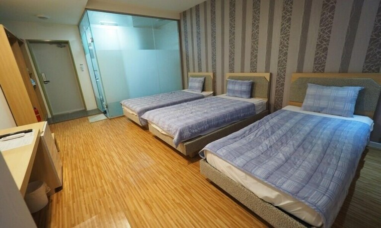Imagen de la habitación del Hotel Ain People. Foto 8