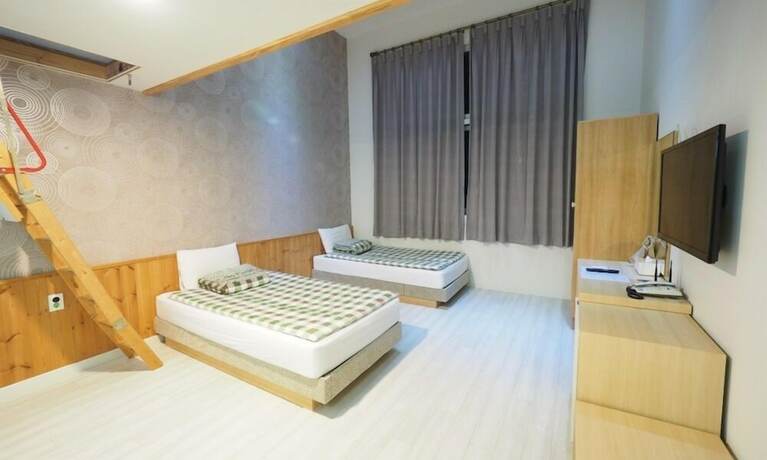 Imagen de la habitación del Hotel Ain People. Foto 11