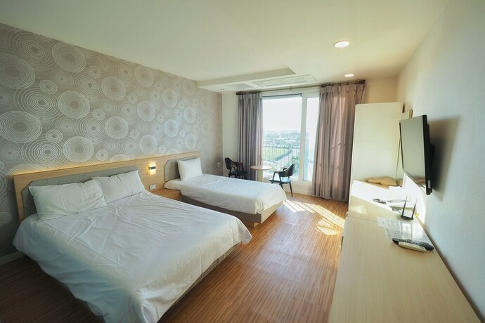Imagen de la habitación del Hotel Ain People. Foto 19