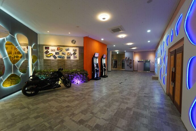 Imagen de los interiores del Hotel Ain People. Foto 20