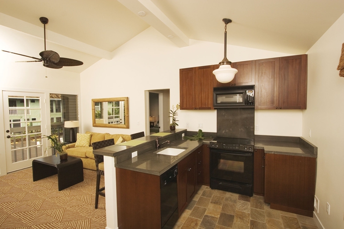 Imagen de la habitación del Hotel Aina Nalu Lahaina. Foto 4