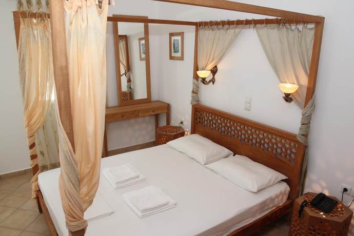 Imagen de la habitación del Hotel Aiolos, Agios Georgios. Foto 13