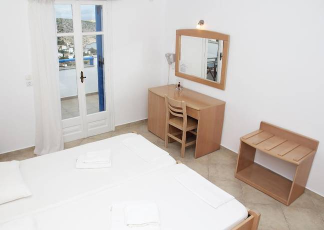 Imagen de la habitación del Hotel Aiolos, Agios Georgios. Foto 16