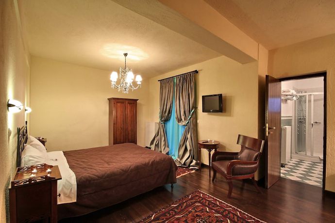 Imagen de la habitación del Hotel Aiora Luxury Suites. Foto 8