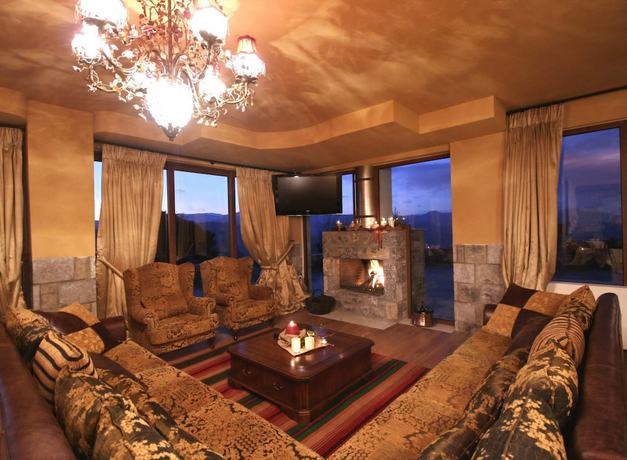 Imagen de los interiores del Hotel Aiora Luxury Suites. Foto 18