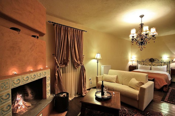 Imagen de la habitación del Hotel Aiora Luxury Suites. Foto 16