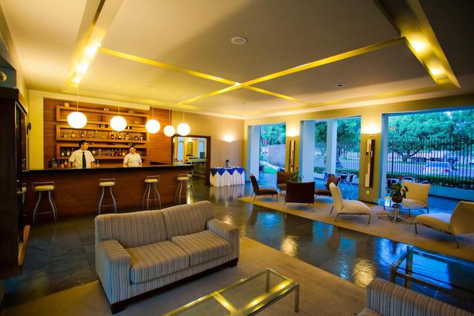 Imagen de los interiores del Hotel Aipana Plaza. Foto 17