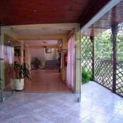 Imagen general del Hotel Aiport Les Amis. Foto 2
