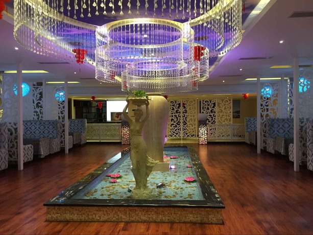 Imagen de los interiores del Hotel Aiqinhai. Foto 13