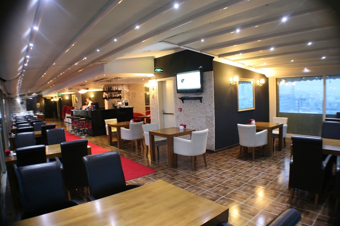 Imagen del bar/restaurante del Hotel Air Boss Istanbul Airport and Fair. Foto 6