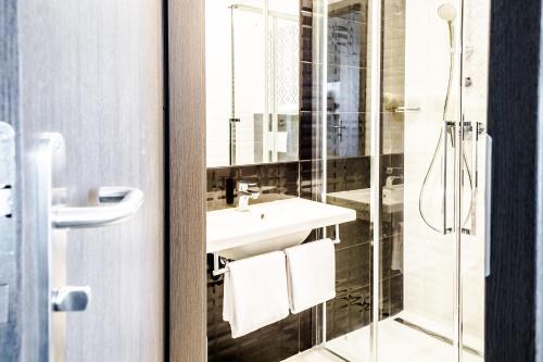 Imagen de la habitación del Hotel Air Hotel. Foto 18