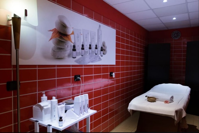 Imagen de la piscina del Hotel Air Palace. Foto 19