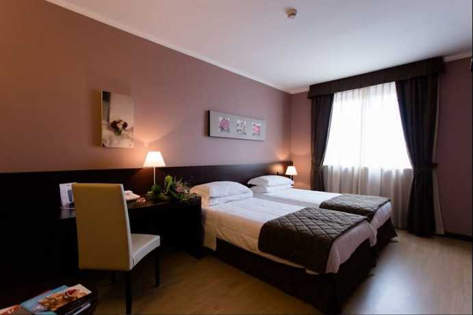 Imagen de la habitación del Hotel Air Palace. Foto 9