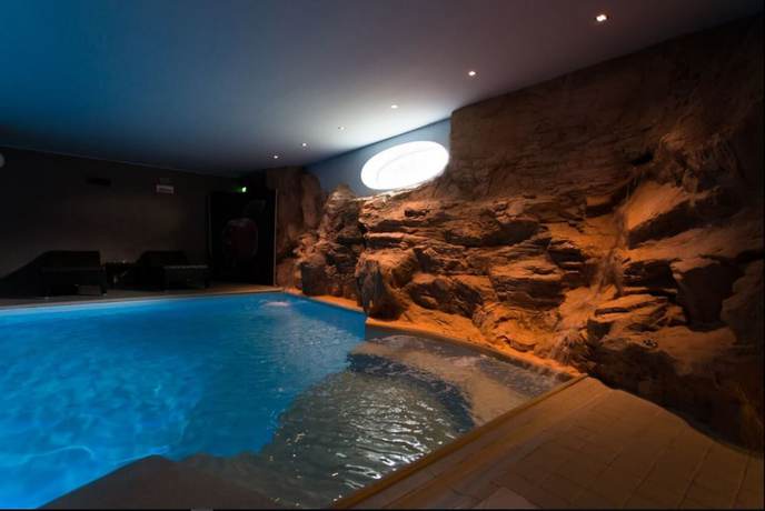 Imagen de la piscina del Hotel Air Palace. Foto 20