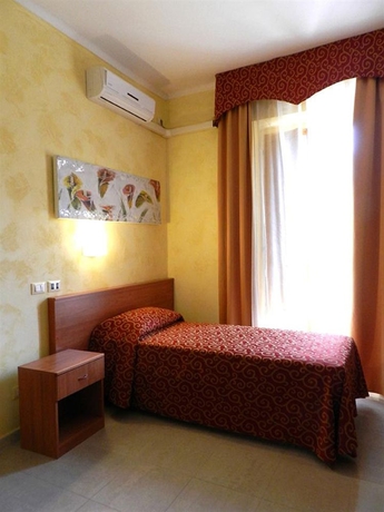 Imagen de la habitación del Hotel Air Palace Lingotto. Foto 7