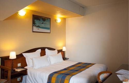 Imagen de la habitación del Hotel Air Plus. Foto 7