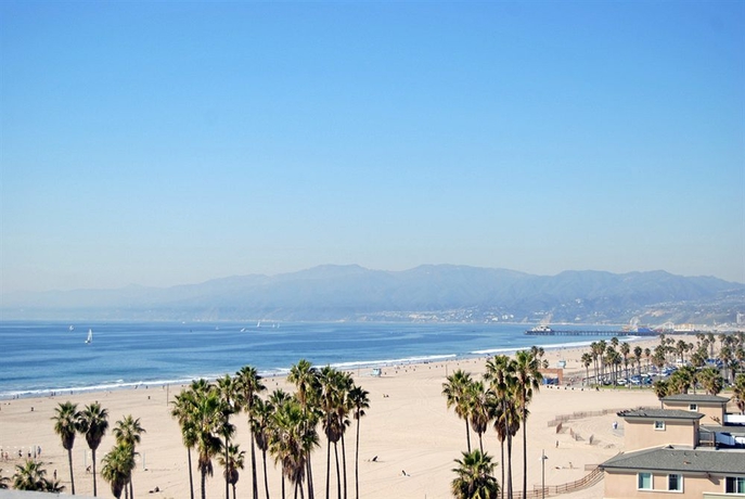 Imagen de los exteriores del Hotel Air Venice On The Beach. Foto 11