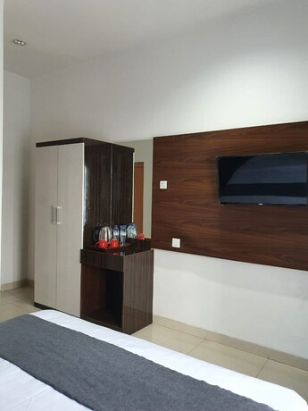 Imagen de la habitación del Hotel Aira Rooms Anggrek Serat Bsd. Foto 3