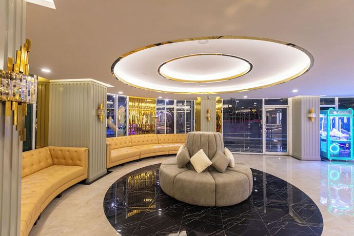 Imagen de los interiores del Hotel Airbus At Phawana Station. Foto 17